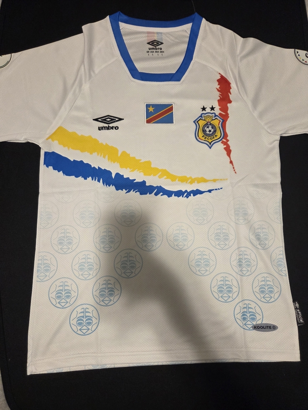 Umbro Man DRC Soccer/Football Jersey with Blue & Yellow Accents